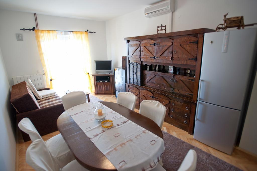 Apartments Marinic Primosten Room photo